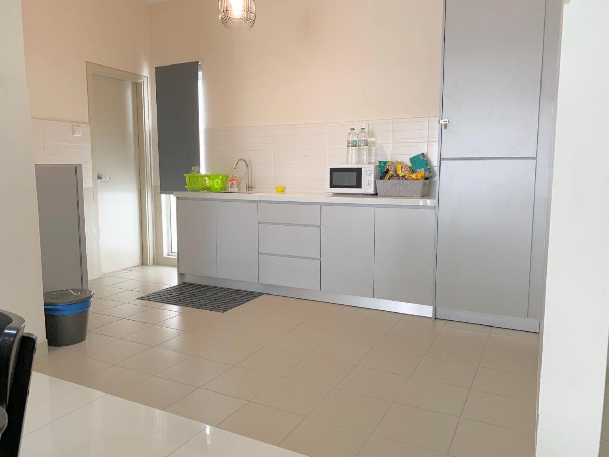 3 Bedrooms Fully Aircond,near Msu , Stadium