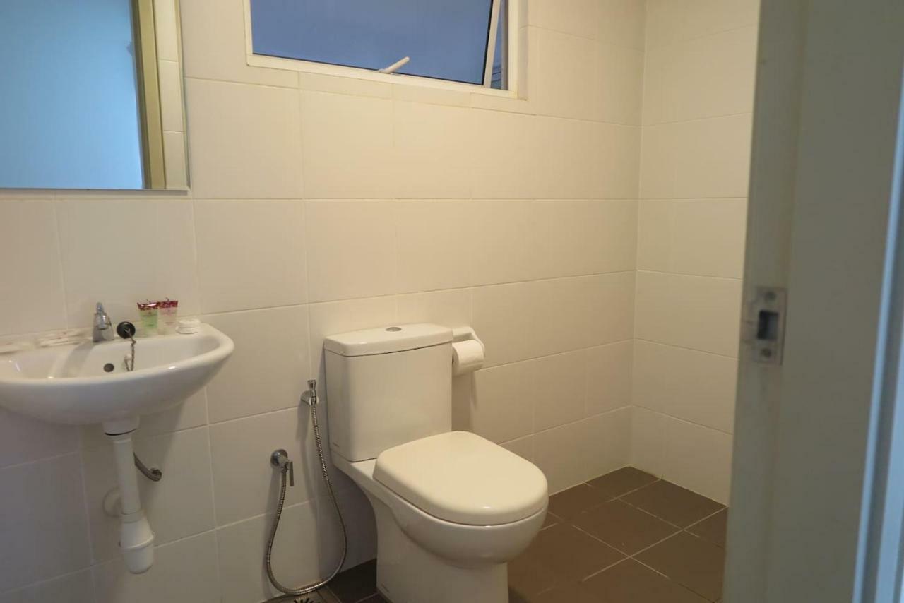 3 Bedrooms Fully Aircond,near Msu , Stadium Apartment Shah Alam