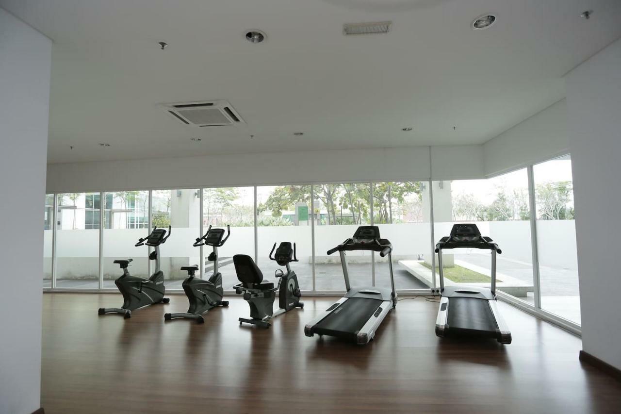 3 Bedrooms Fully Aircond,near Msu , Stadium Apartment Shah Alam